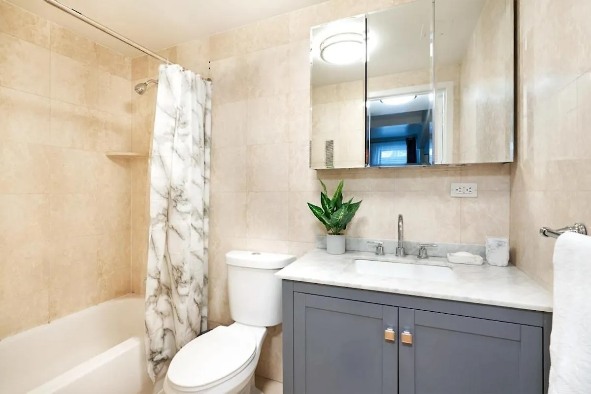 73-208 New 2Br2Bath Uws Doorman Gym Apartment New York United States